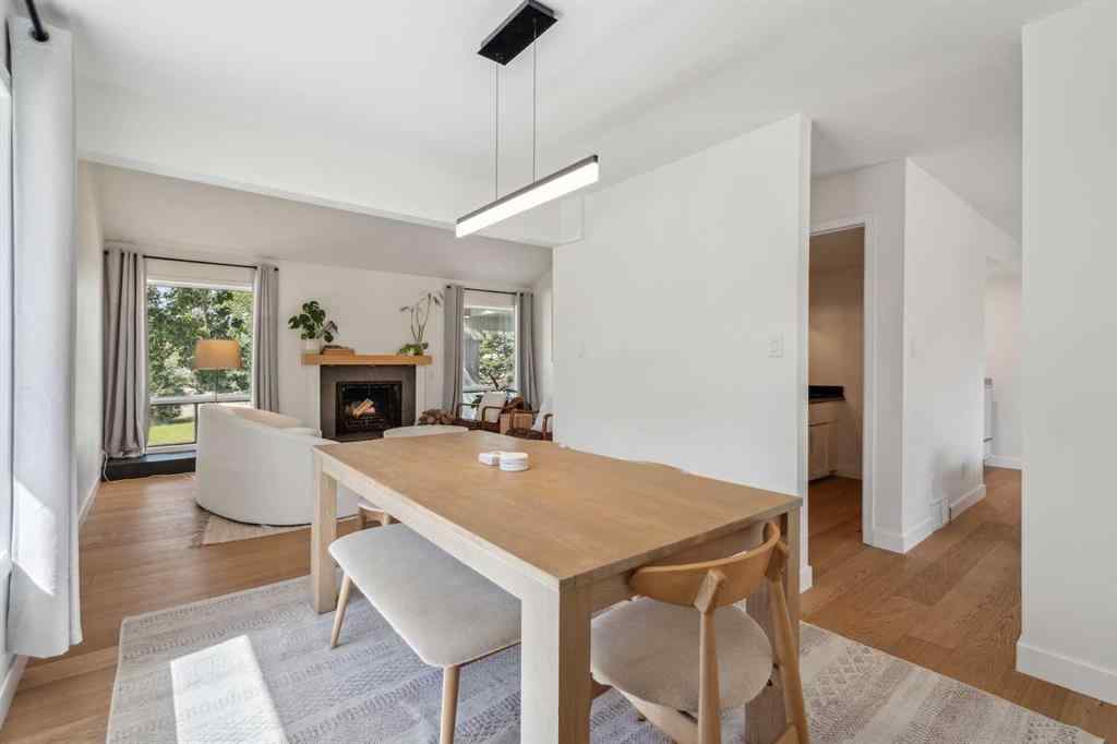 MLS® A2259768 - 4 Coach Ridge Close SW in Coach Hill Calgary, Residential