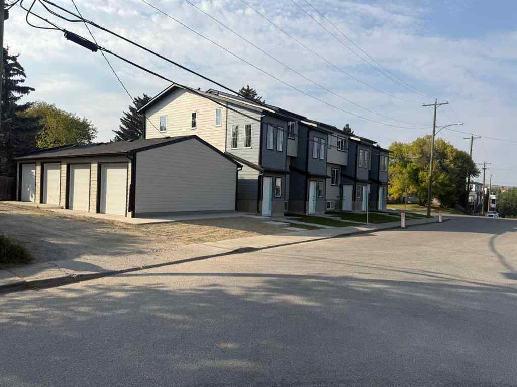 MLS® A2259773 - 2121 13 Street NW in Capitol Hill Calgary, Residential