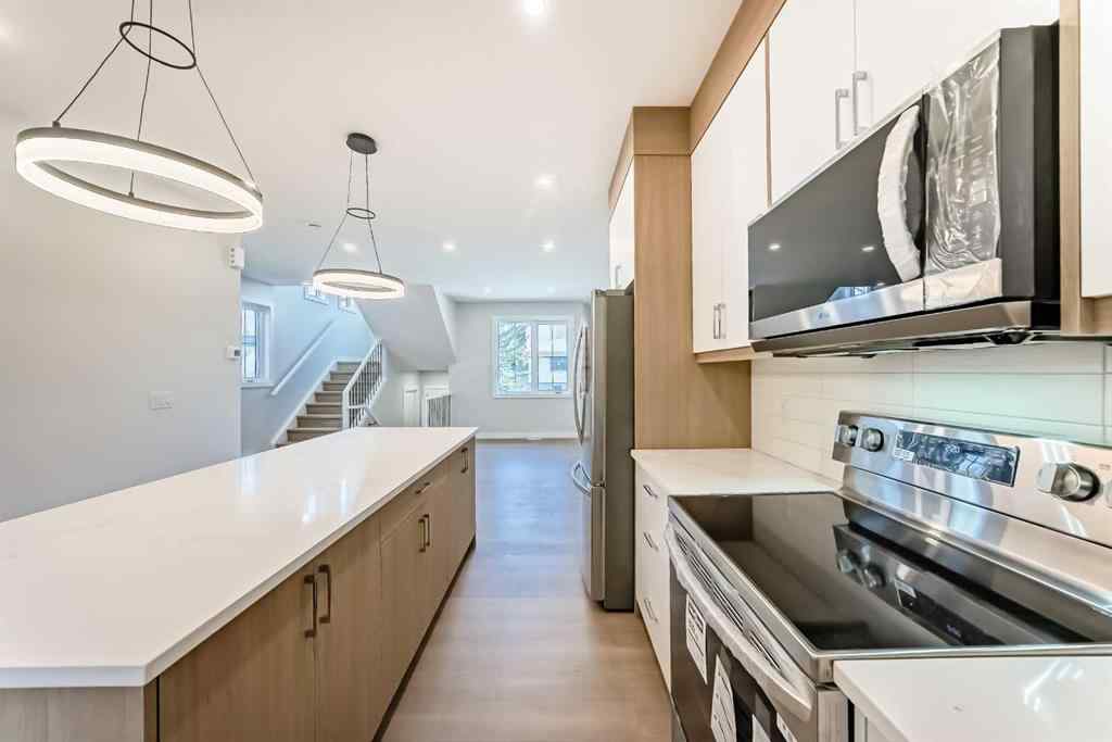 MLS® A2259773 - 2121 13 Street NW in Capitol Hill Calgary, Residential