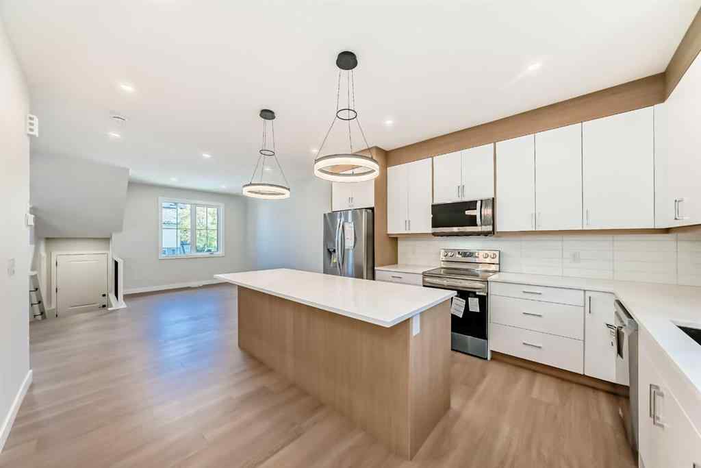 MLS® A2259773 - 2121 13 Street NW in Capitol Hill Calgary, Residential