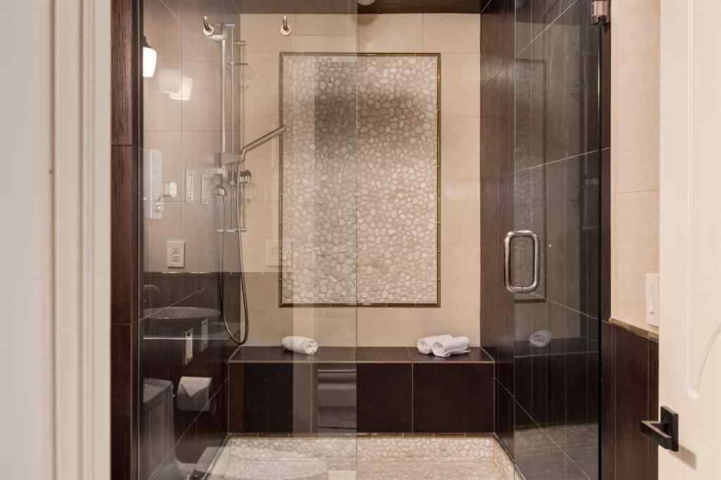 MLS® A2259782 - 4 Aspen Ridge Bay SW in Aspen Woods Calgary, Residential