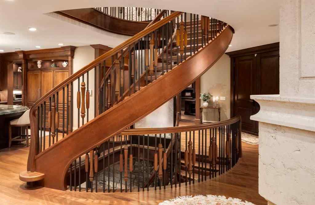 MLS® A2259782 - 4 Aspen Ridge Bay SW in Aspen Woods Calgary, Residential