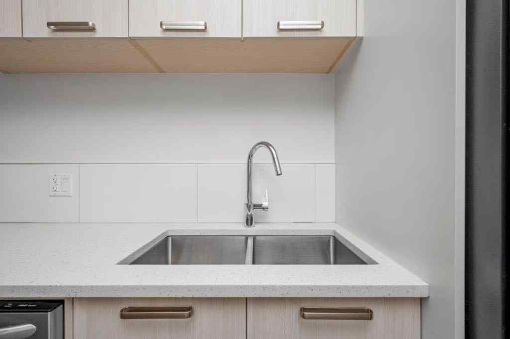 MLS® A2259788 - Unit #101 730 5 Street NE in Renfrew Calgary, Residential