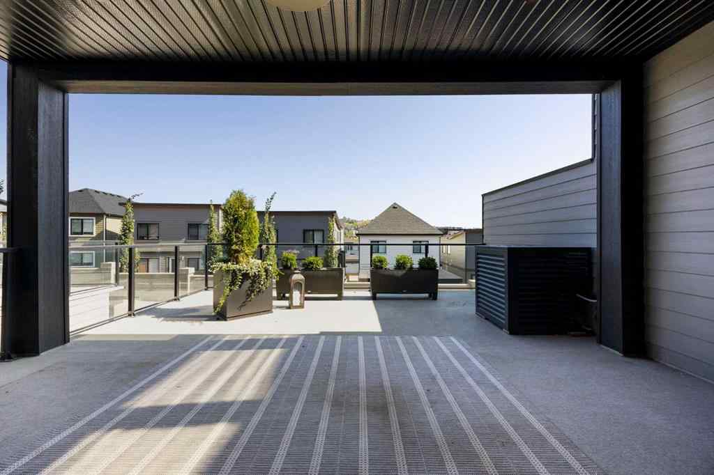 MLS® A2259791 - 3044 85 Street SW in Springbank Hill Calgary, Residential