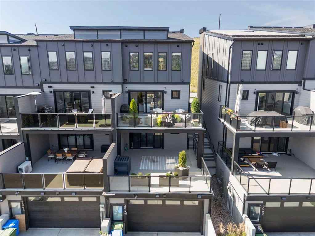 MLS® A2259791 - 3044 85 Street SW in Springbank Hill Calgary, Residential