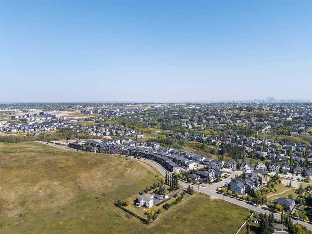 MLS® A2259791 - 3044 85 Street SW in Springbank Hill Calgary, Residential