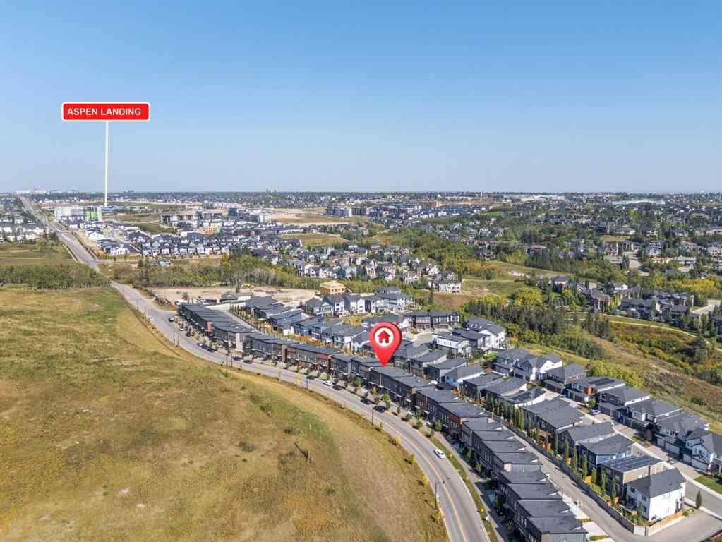 MLS® A2259791 - 3044 85 Street SW in Springbank Hill Calgary, Residential