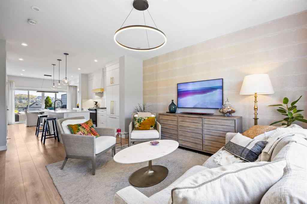 MLS® A2259791 - 3044 85 Street SW in Springbank Hill Calgary, Residential