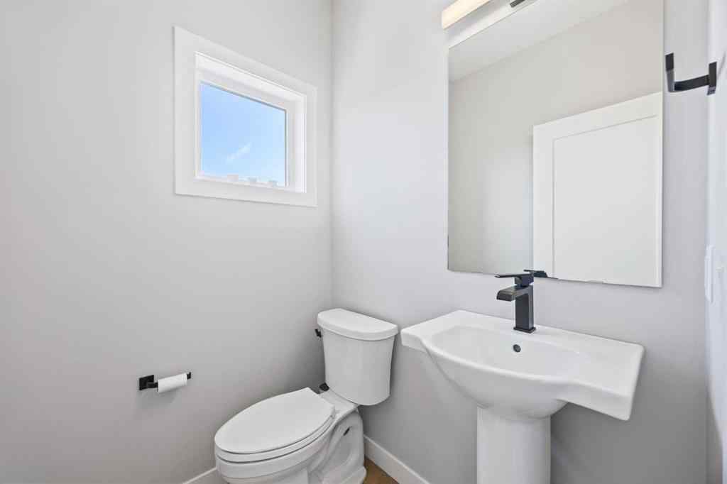 MLS® A2259791 - 3044 85 Street SW in Springbank Hill Calgary, Residential