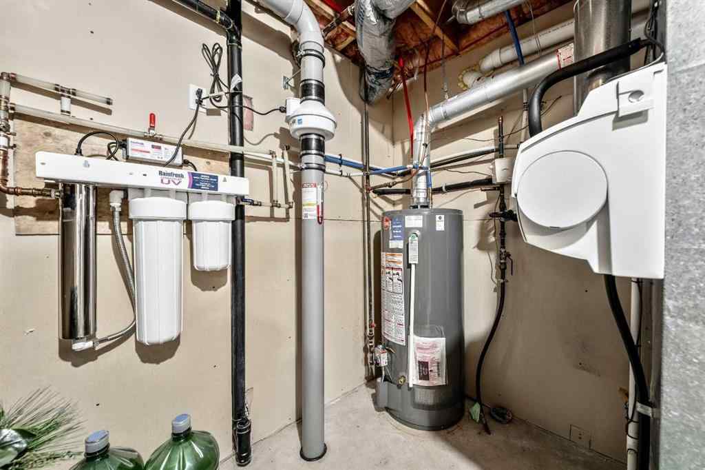 MLS® A2259804 - 135 Westridge Close  in Westridge Okotoks, Residential