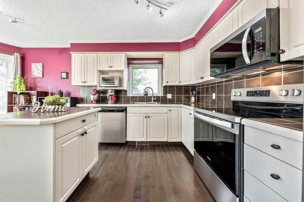 MLS® A2259804 - 135 Westridge Close  in Westridge Okotoks, Residential