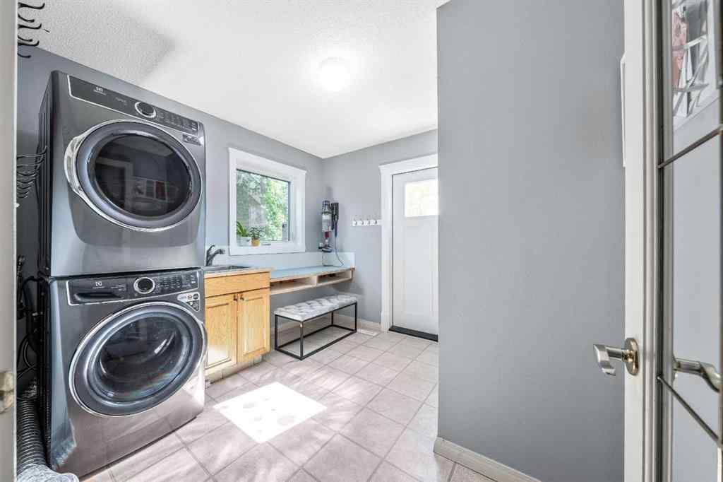 MLS® A2259804 - 135 Westridge Close  in Westridge Okotoks, Residential