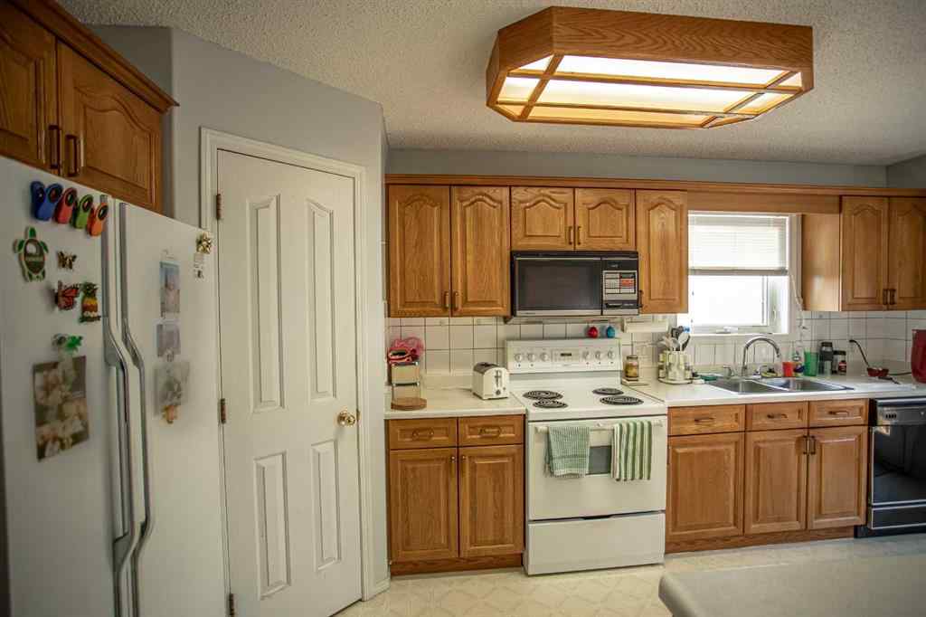 MLS® A2259807 - 10804 105 Street  in NONE High Level, Residential