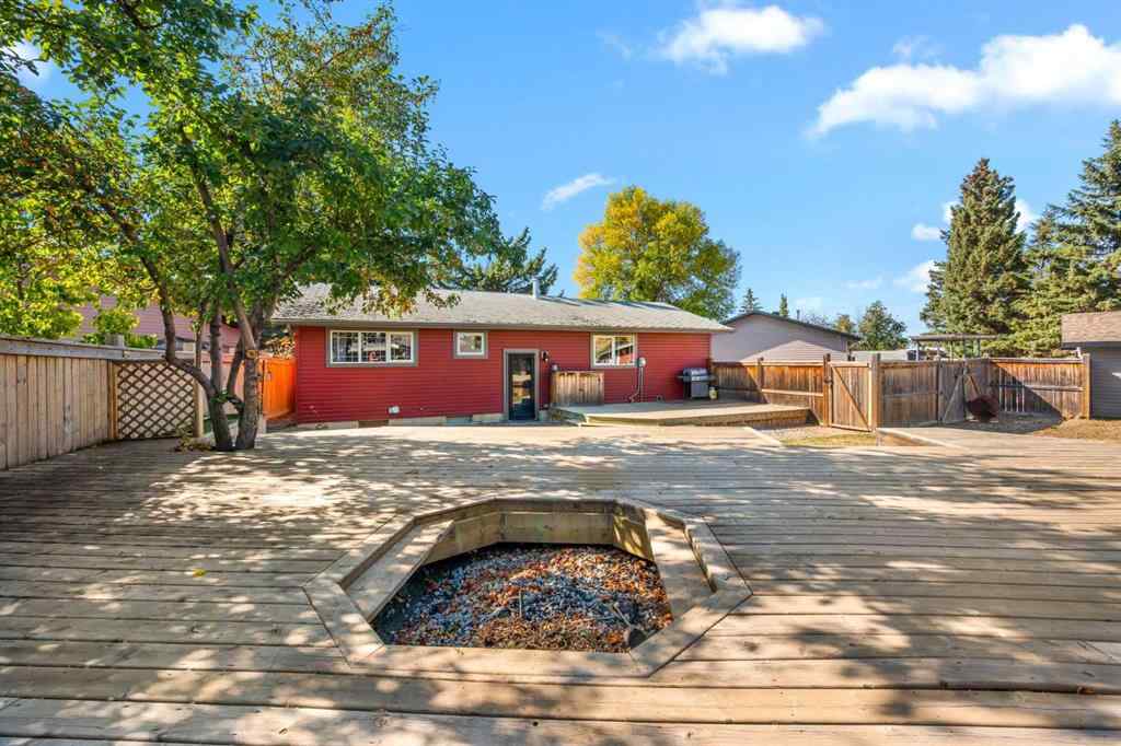 MLS® A2259812 - 3313 53 Avenue  in Steele Heights Lloydminster, Residential