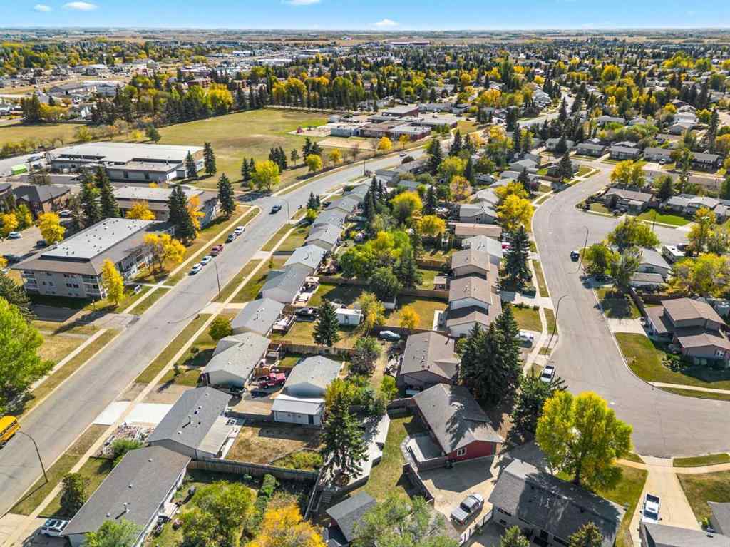 MLS® A2259812 - 3313 53 Avenue  in Steele Heights Lloydminster, Residential