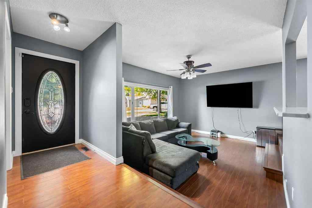 MLS® A2259812 - 3313 53 Avenue  in Steele Heights Lloydminster, Residential