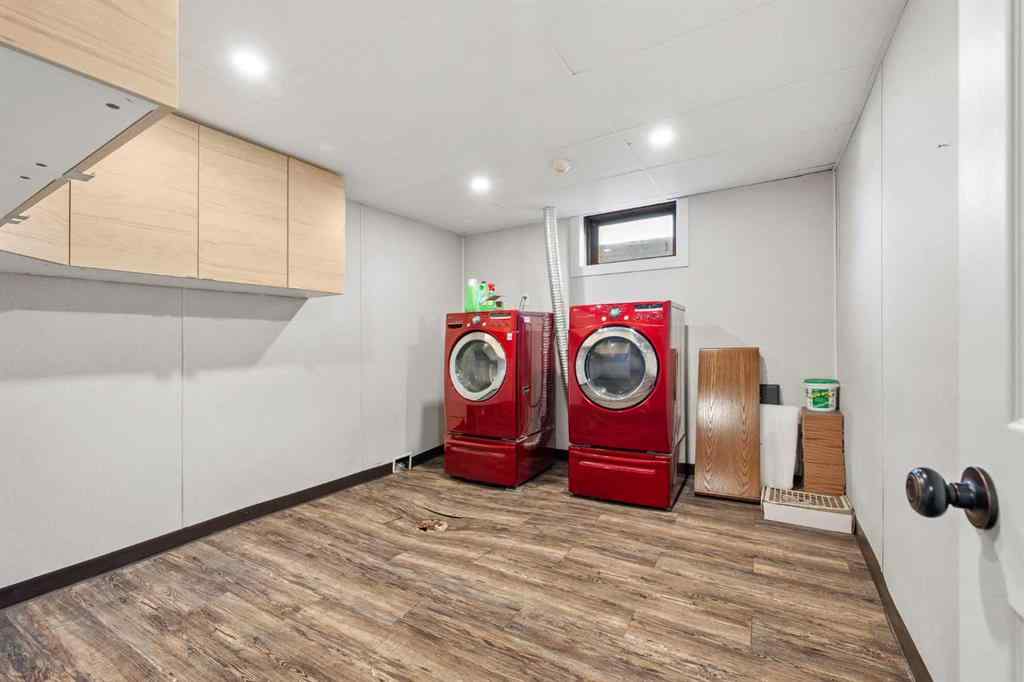 MLS® A2259812 - 3313 53 Avenue  in Steele Heights Lloydminster, Residential