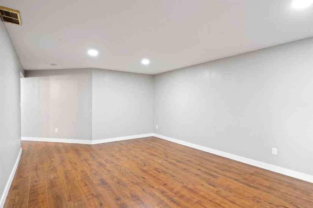 MLS® A2259814 - 192 Dovercliffe Way SE in Dover Calgary, Residential