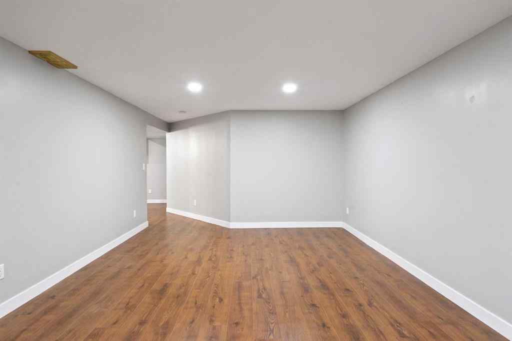 MLS® A2259814 - 192 Dovercliffe Way SE in Dover Calgary, Residential