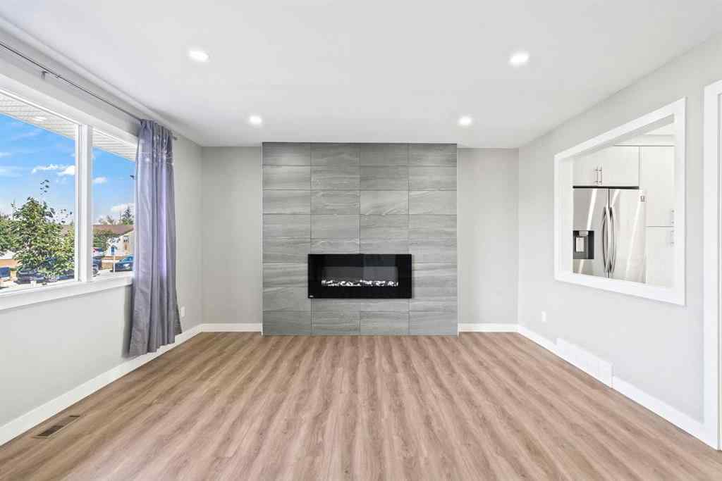 MLS® A2259814 - 192 Dovercliffe Way SE in Dover Calgary, Residential