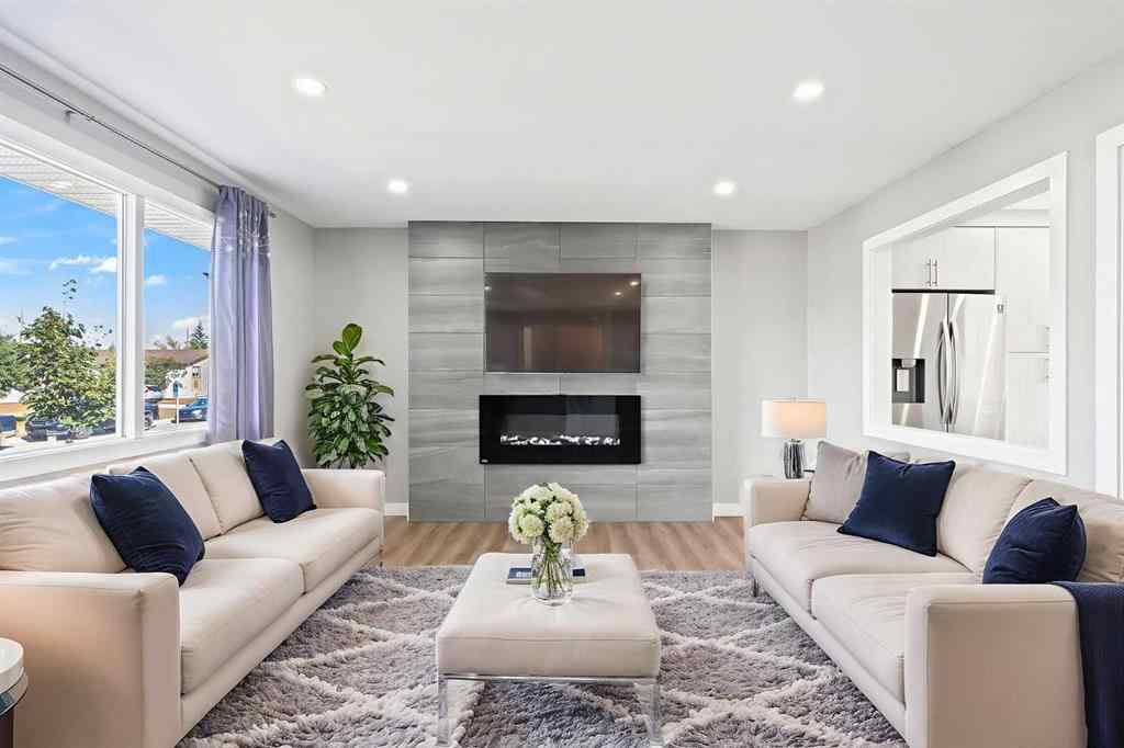 MLS® A2259814 - 192 Dovercliffe Way SE in Dover Calgary, Residential