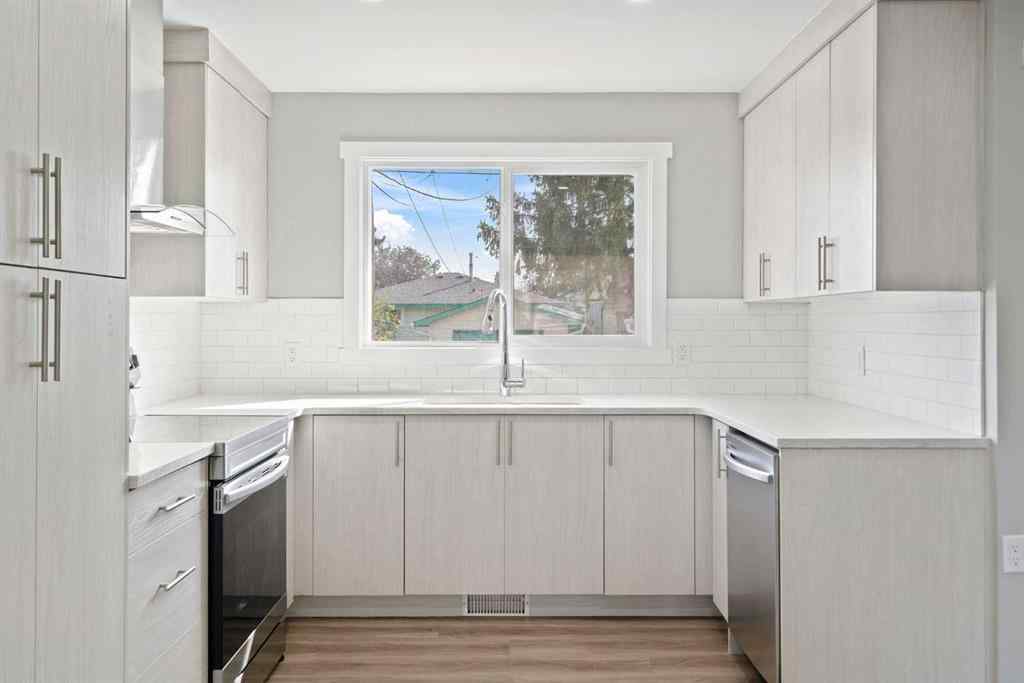 MLS® A2259814 - 192 Dovercliffe Way SE in Dover Calgary, Residential