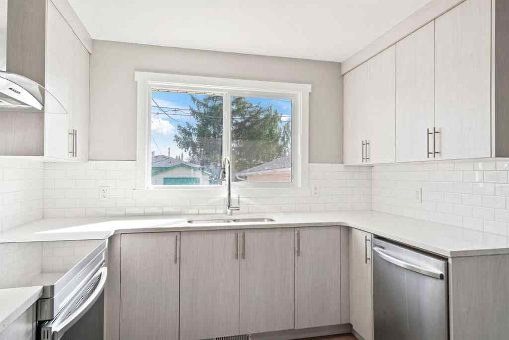 MLS® A2259814 - 192 Dovercliffe Way SE in Dover Calgary, Residential