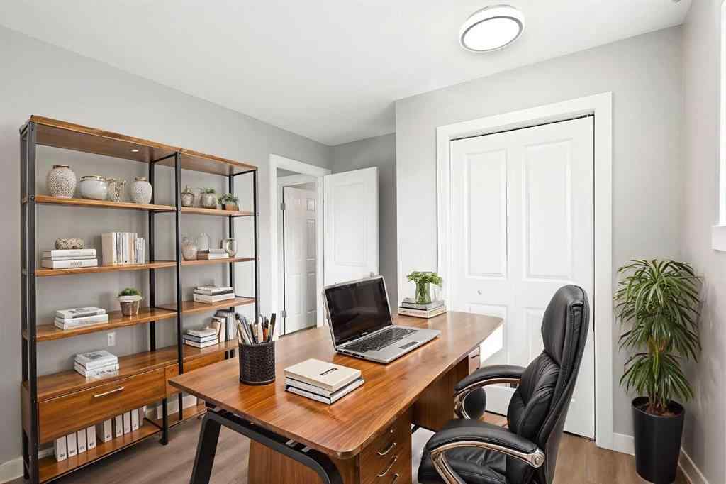 MLS® A2259814 - 192 Dovercliffe Way SE in Dover Calgary, Residential