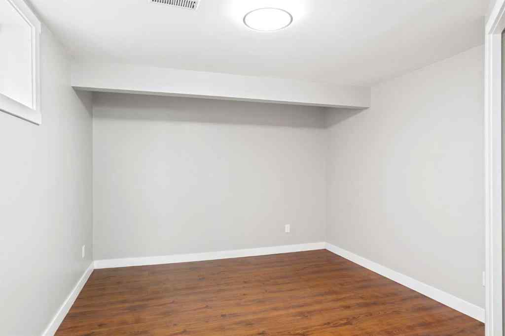 MLS® A2259814 - 192 Dovercliffe Way SE in Dover Calgary, Residential