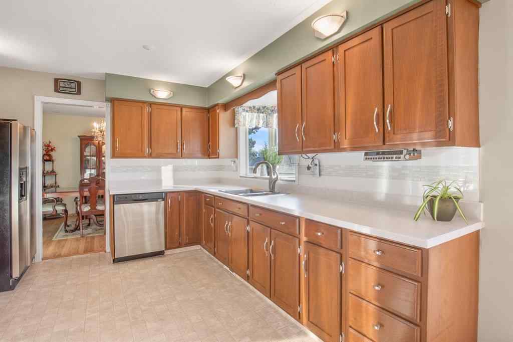 MLS® A2259846 - 29 Allan Close  in Anders Park Red Deer, Residential