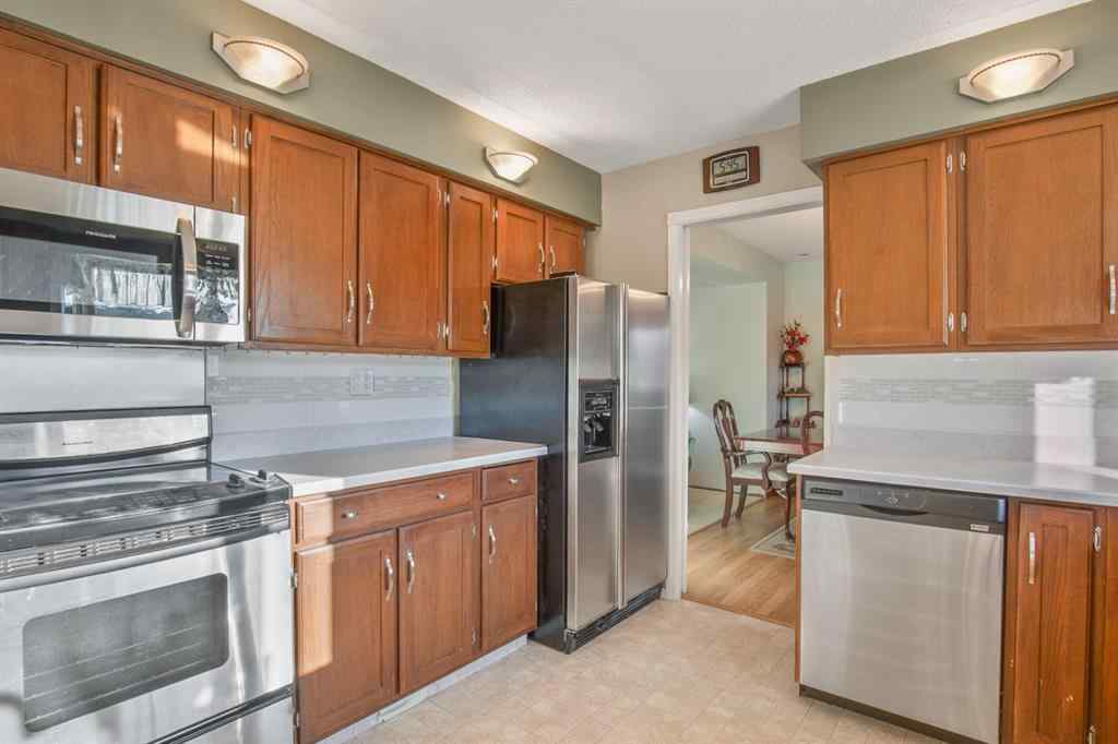 MLS® A2259846 - 29 Allan Close  in Anders Park Red Deer, Residential