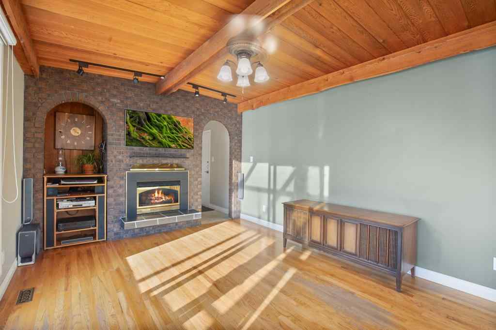 MLS® A2259846 - 29 Allan Close  in Anders Park Red Deer, Residential