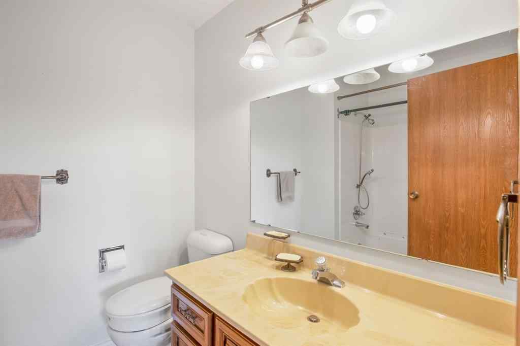 MLS® A2259846 - 29 Allan Close  in Anders Park Red Deer, Residential