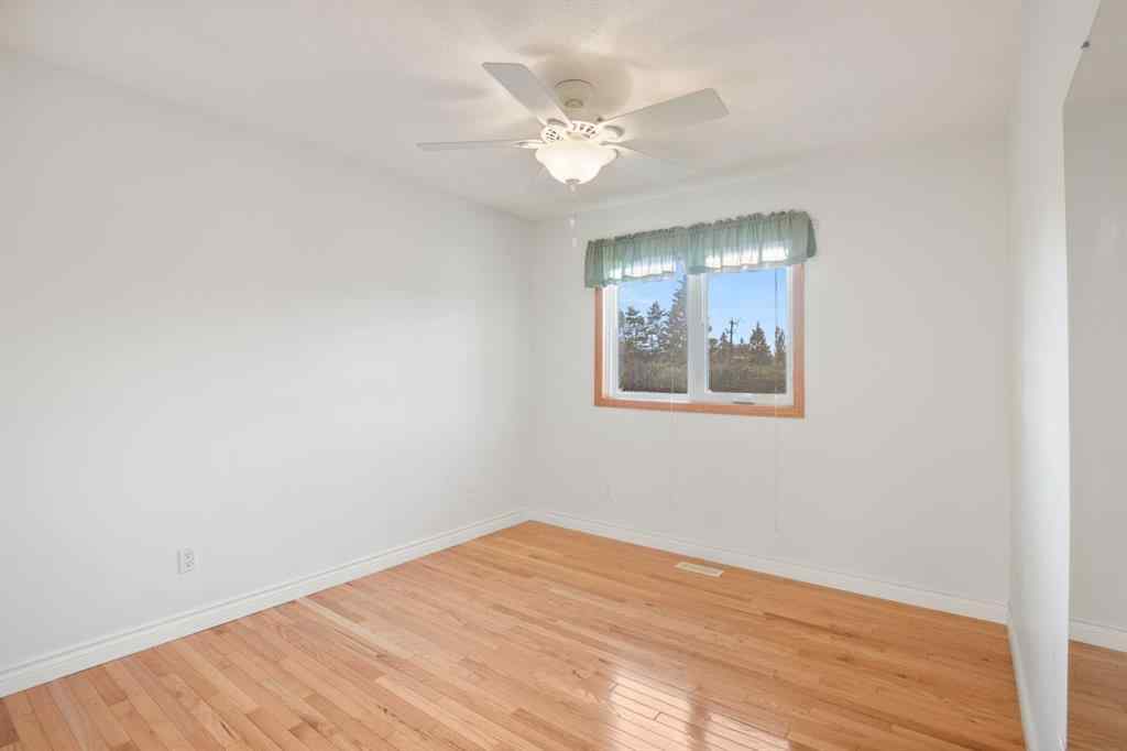 MLS® A2259846 - 29 Allan Close  in Anders Park Red Deer, Residential