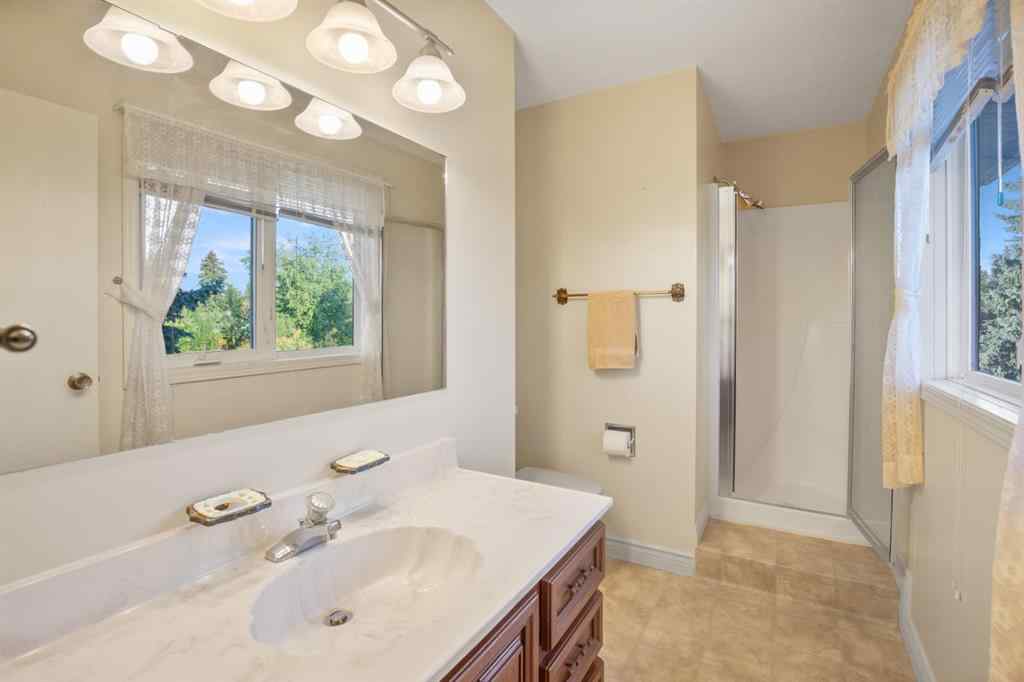 MLS® A2259846 - 29 Allan Close  in Anders Park Red Deer, Residential