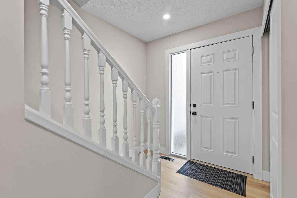 MLS® A2259852 - Unit #14 4810 40 Avenue SW in Glamorgan Calgary, Residential