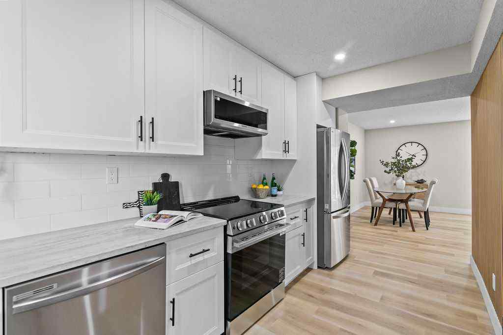 MLS® A2259852 - Unit #14 4810 40 Avenue SW in Glamorgan Calgary, Residential