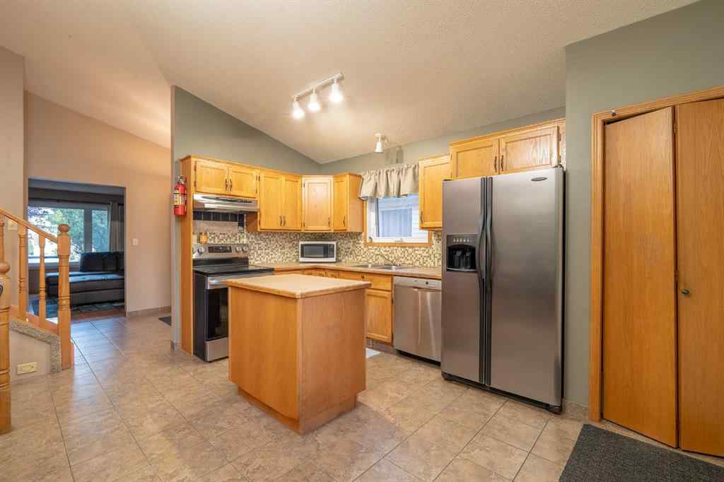 MLS® A2259870 - 14 Edgington Avenue  in Eastview Estates Red Deer, Residential