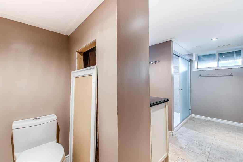 MLS® A2259875 - 226 4 Street SE in NONE Redcliff, Residential