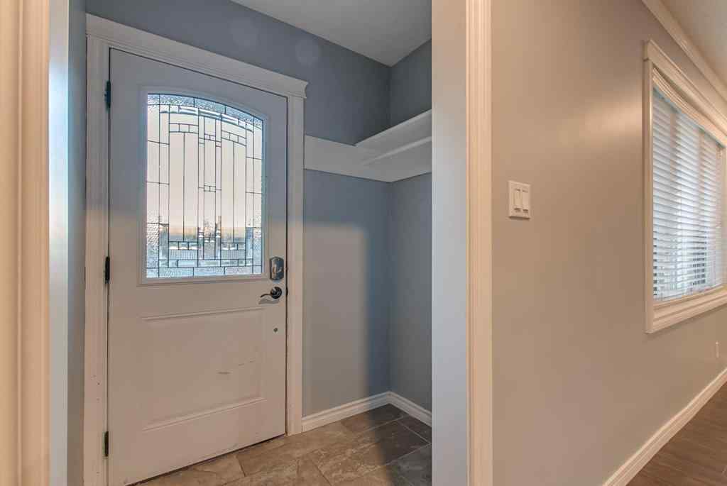 MLS® A2259875 - 226 4 Street SE in NONE Redcliff, Residential