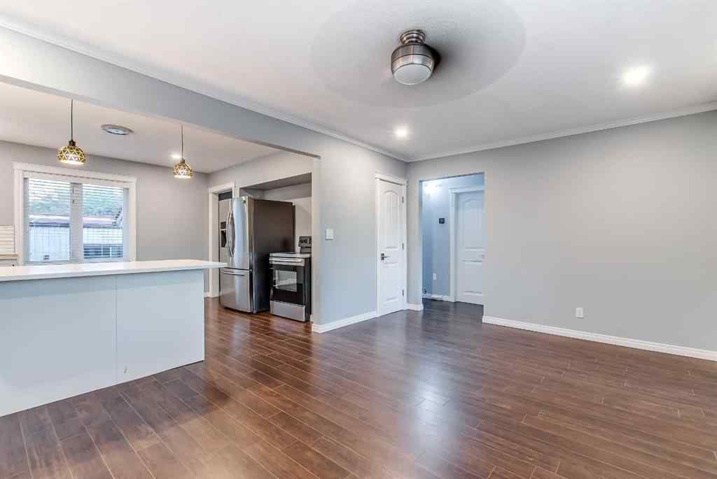 MLS® A2259875 - 226 4 Street SE in NONE Redcliff, Residential