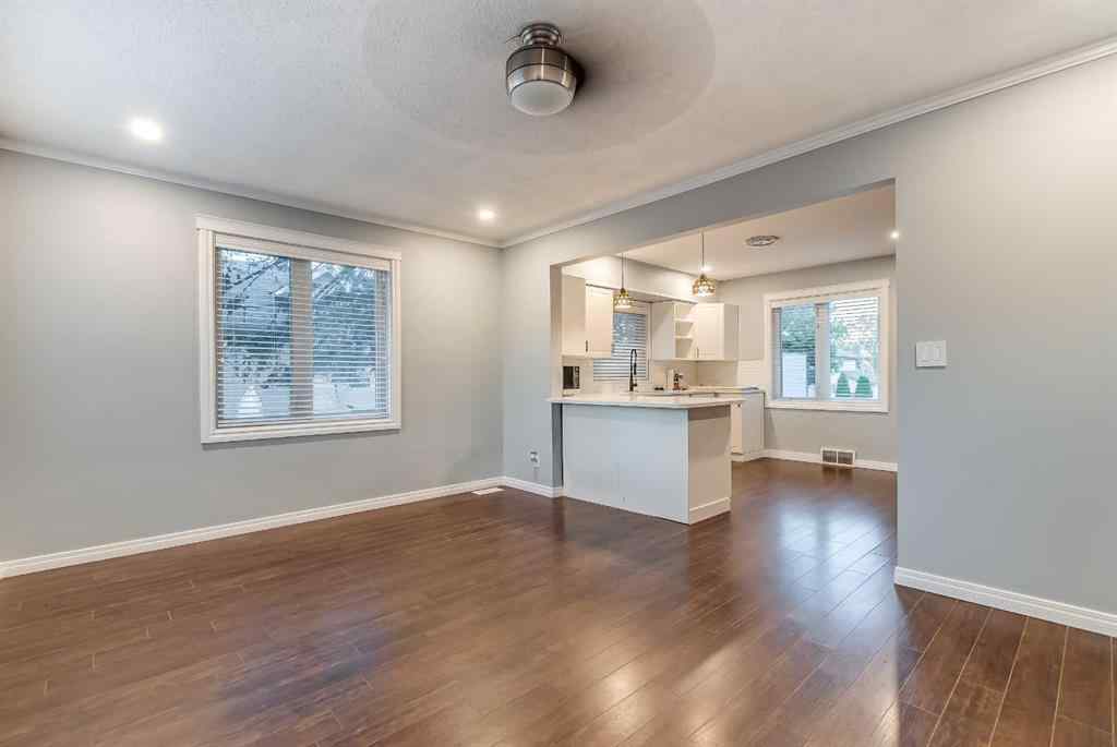 MLS® A2259875 - 226 4 Street SE in NONE Redcliff, Residential