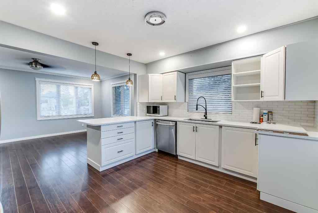 MLS® A2259875 - 226 4 Street SE in NONE Redcliff, Residential