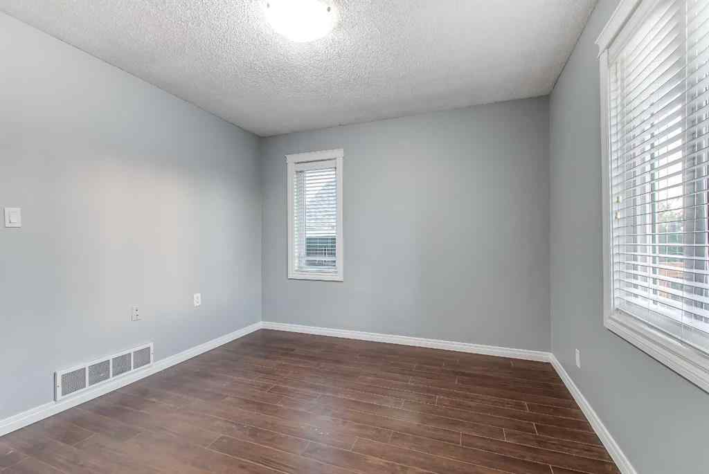 MLS® A2259875 - 226 4 Street SE in NONE Redcliff, Residential