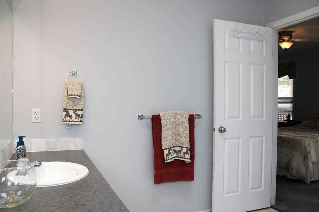 MLS® A2259876 - 24 Noblefern Way  in NONE Sundre, Residential