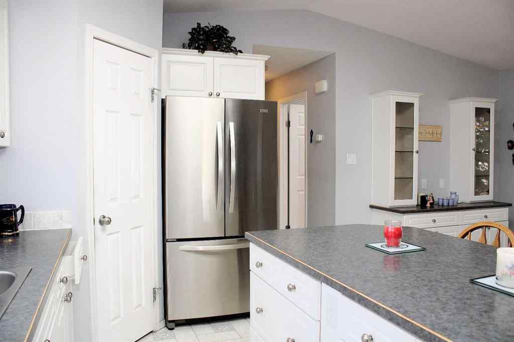 MLS® A2259876 - 24 Noblefern Way  in NONE Sundre, Residential