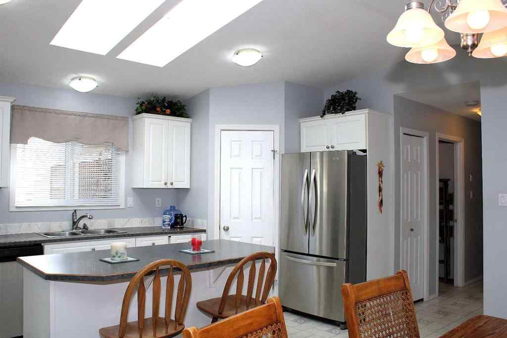 MLS® A2259876 - 24 Noblefern Way  in NONE Sundre, Residential