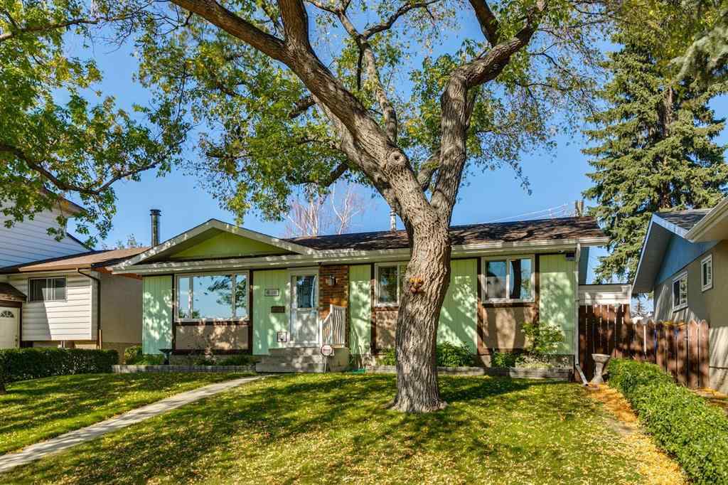 MLS® A2259878 - 360 Malvern Close NE in Marlborough Park Calgary, Residential