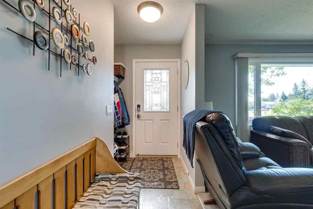 MLS® A2259878 - 360 Malvern Close NE in Marlborough Park Calgary, Residential