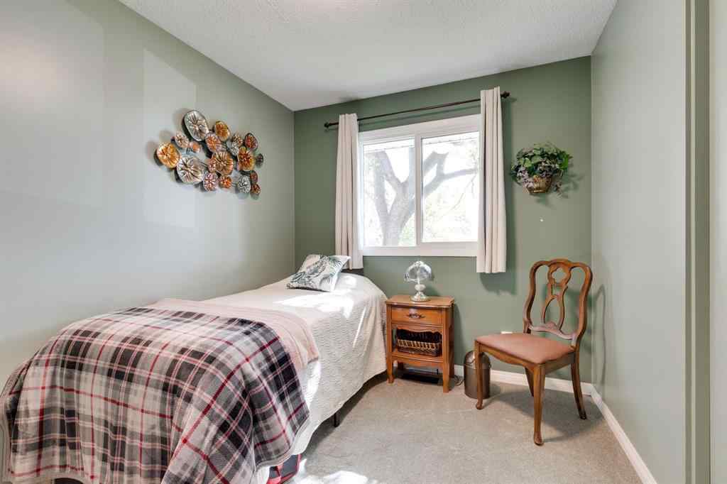 MLS® A2259878 - 360 Malvern Close NE in Marlborough Park Calgary, Residential